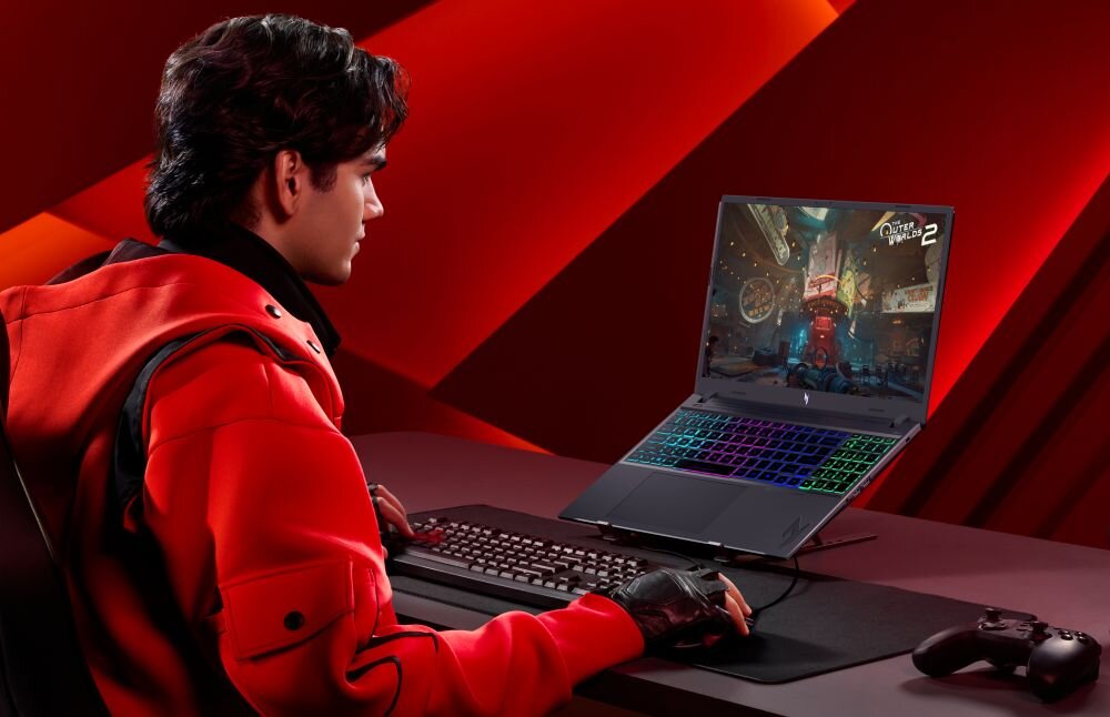 Laptop ACER Nitro V 16 AI .
