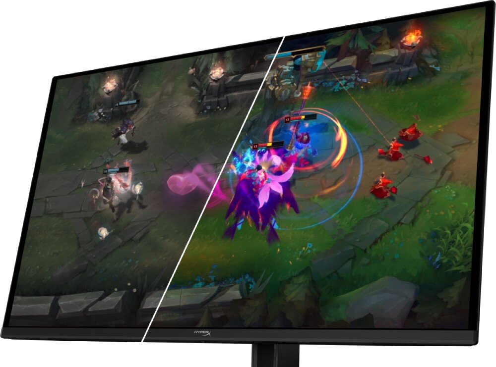 Monitor HYPERX Omen 27q Obraz na monitorze podzielony na pół pionową linią pokazujący scenę z gry 'League of Legends'
