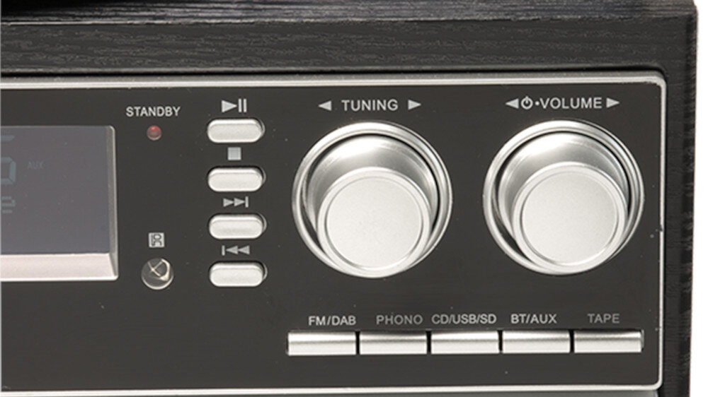 Panel sterowania z przyciskami i pokrętłami, oznaczony napisami: STANDBY, TUNING, VOLUME oraz FM/DAB, PHONO, CD/USB/SD, BT/AUX, TAPE.