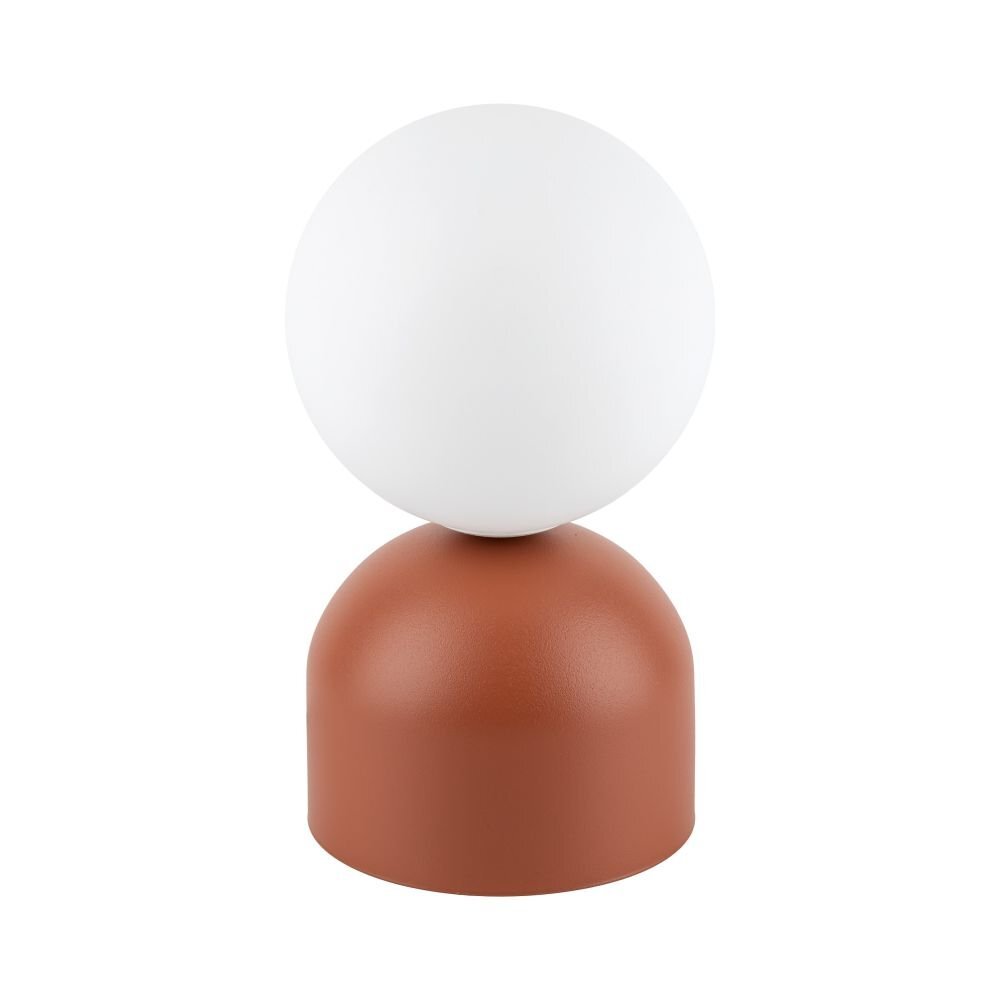 Lampa stołowa z białym, kulistym kloszem i ceglastą podstawą w kształcie półkuli. Produkt przeznaczony na żarówkę typu G9.