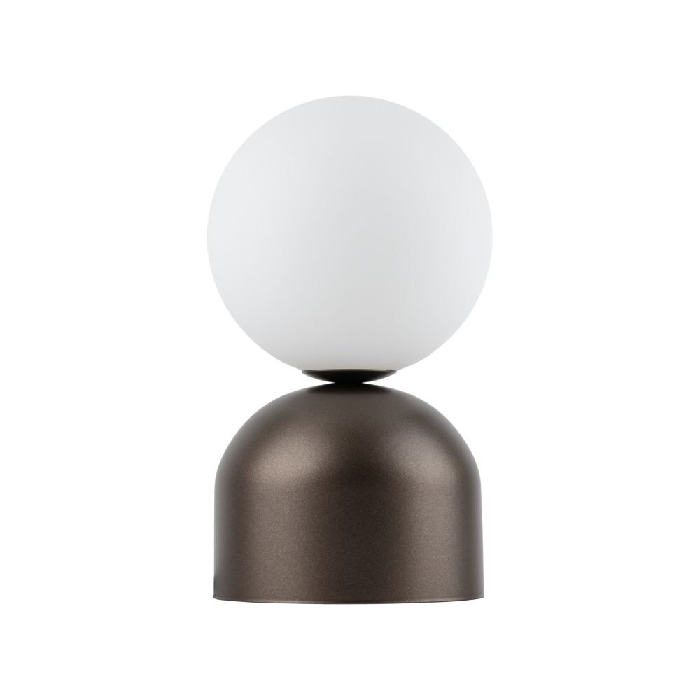 Lampka nocna z białym, kulistym kloszem i brązową, półokrągłą podstawą. Produkt ma nowoczesny design i jest przeznaczony do użytku stołowego.