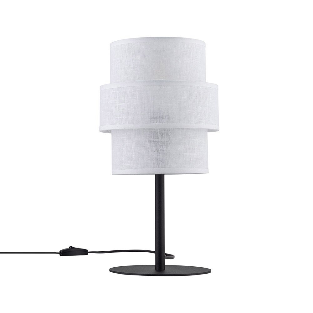 Biała lampa stołowa z czarną, metalową podstawą i cylindrycznym abażurem. Lampa posiada przewód z włącznikiem.