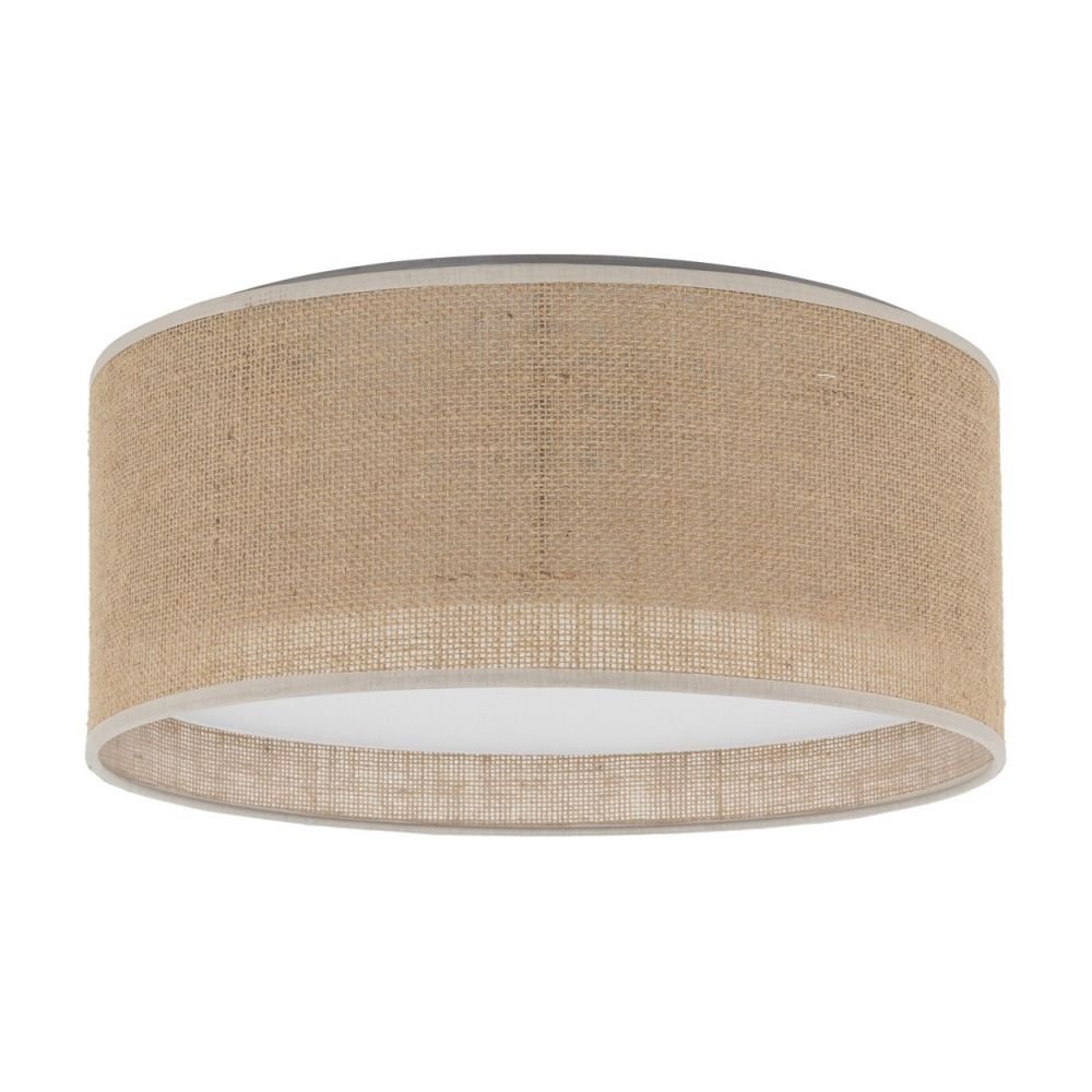 Lampa sufitowa plafon o cylindrycznym kształcie, z białym kloszem otoczonym jutowym materiałem. Produkt ma prosty, naturalny design.