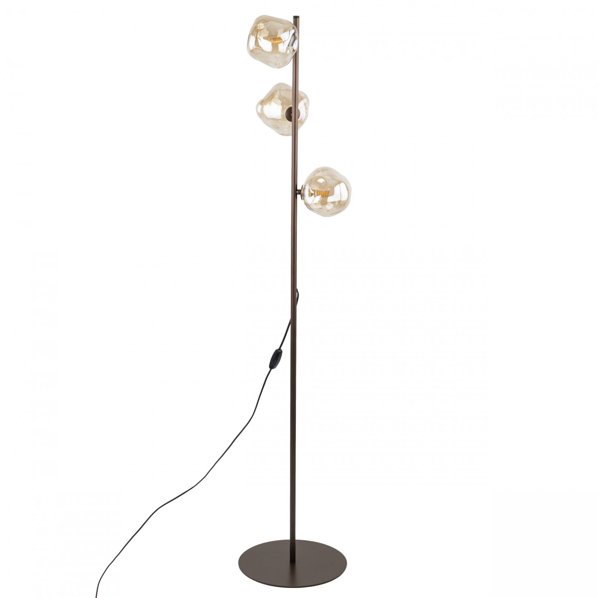 Lampa podłogowa z trzema bursztynowo-brązowymi kloszami na smukłym, brązowym stojaku. Posiada okrągłą podstawę i przewód z włącznikiem.