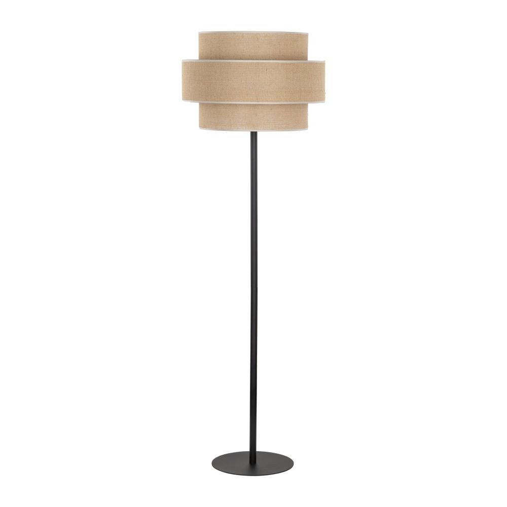 Czarna lampa podłogowa z jutowym abażurem w kształcie walca, umieszczona na prostym, smukłym stojaku z okrągłą podstawą. Abażur ma naturalny, beżowy kolor.