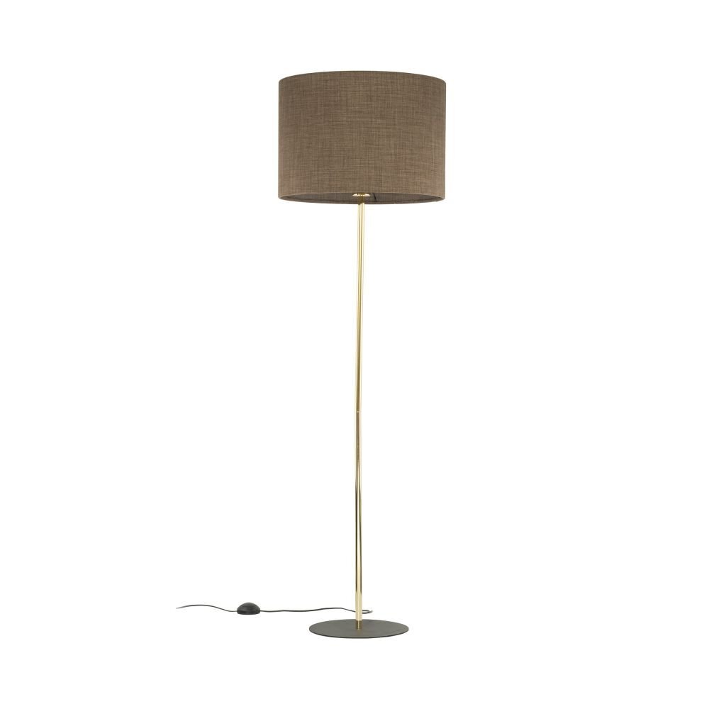 Lampa podłogowa z brązowym abażurem i złotym stojakiem, umieszczona na okrągłej podstawie. Obok lampy widoczny jest czarny przewód z włącznikiem nożnym.