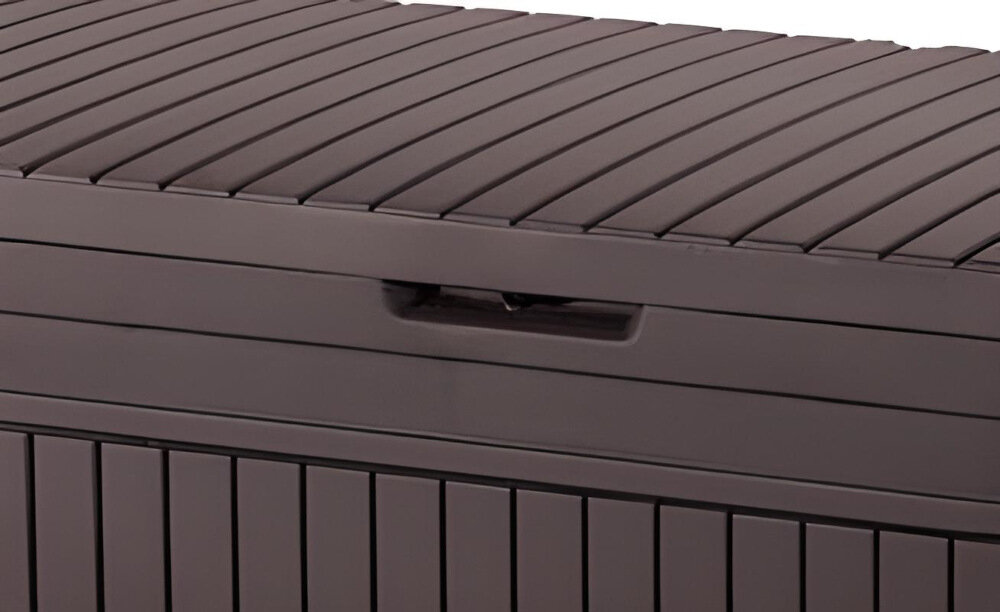 Fragment skrzyni ogrodowej w kolorze antracytowym z widocznym uchwytem i poziomymi żłobieniami na pokrywie.