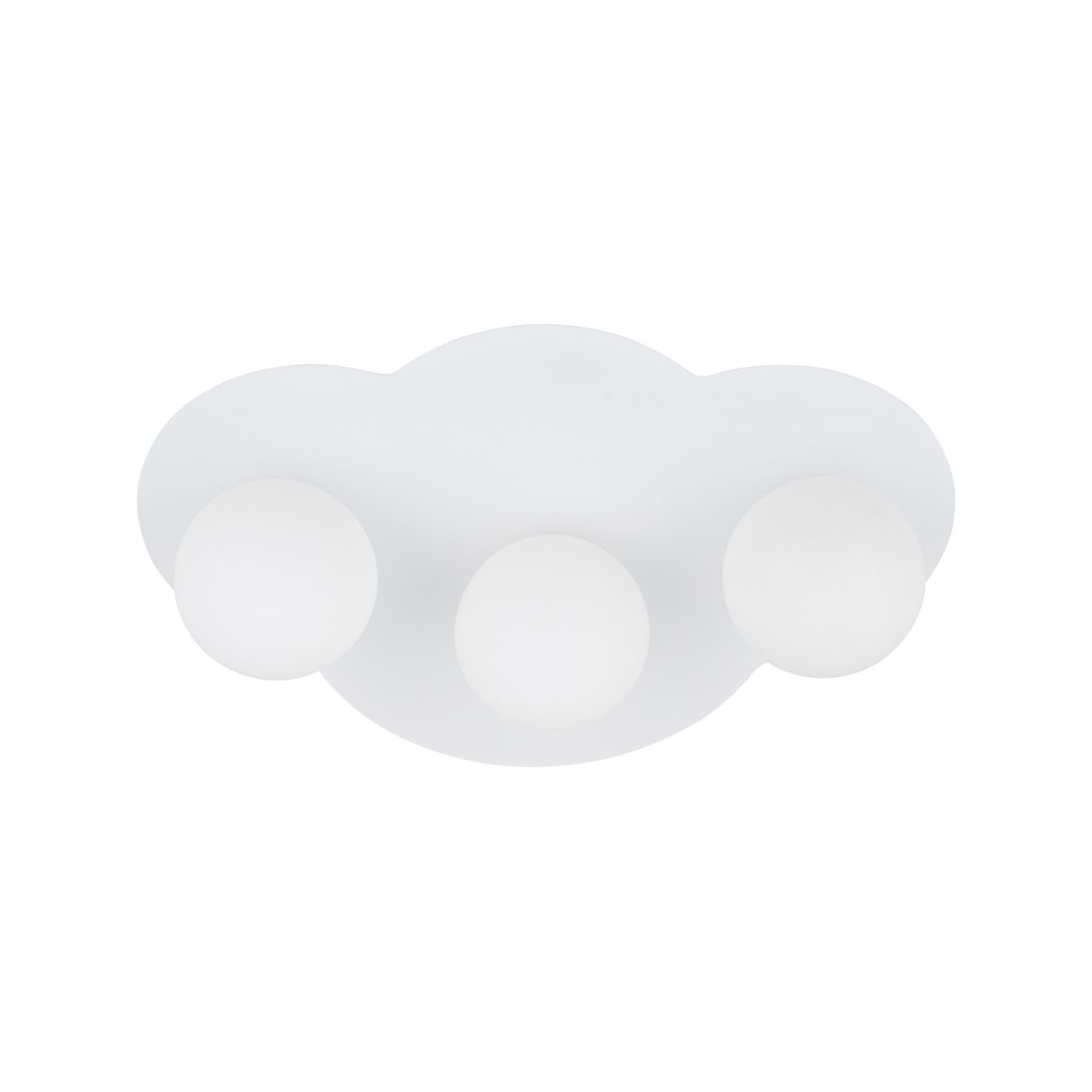 Biała lampa sufitowo-ścienna w kształcie chmury z trzema okrągłymi kloszami. Klosze są równomiernie rozmieszczone na powierzchni lampy.
