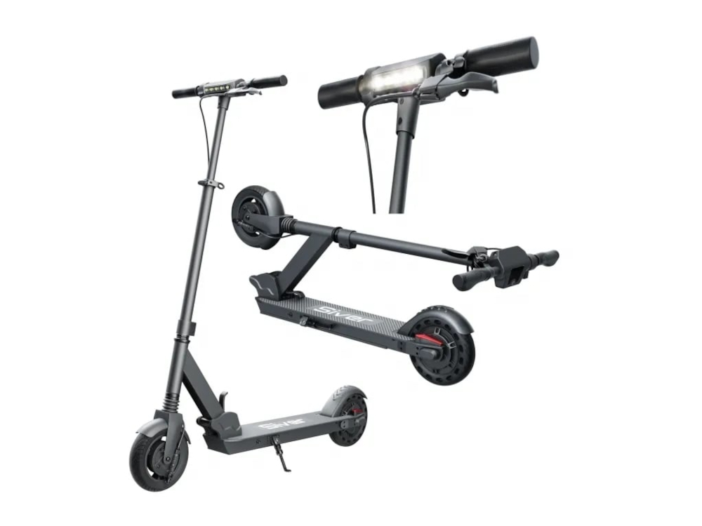 Czarna hulajnoga elektryczna z widocznym mechanizmem składania i oświetleniem na kierownicy. Na podeście widoczny jest napis \'Siver\'.