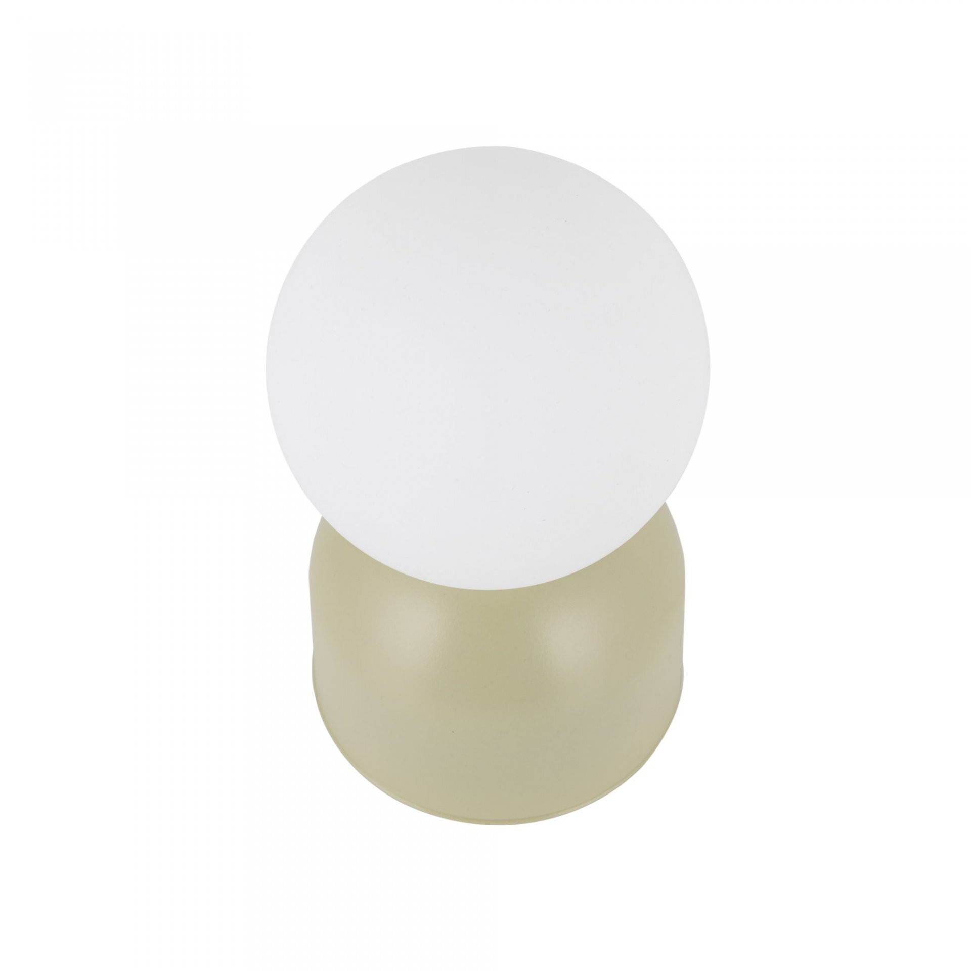 Na obrazie widoczna jest lampka nocna z białym, kulistym kloszem i pistacjową, metalową podstawą. Lampka ma prosty, nowoczesny design.