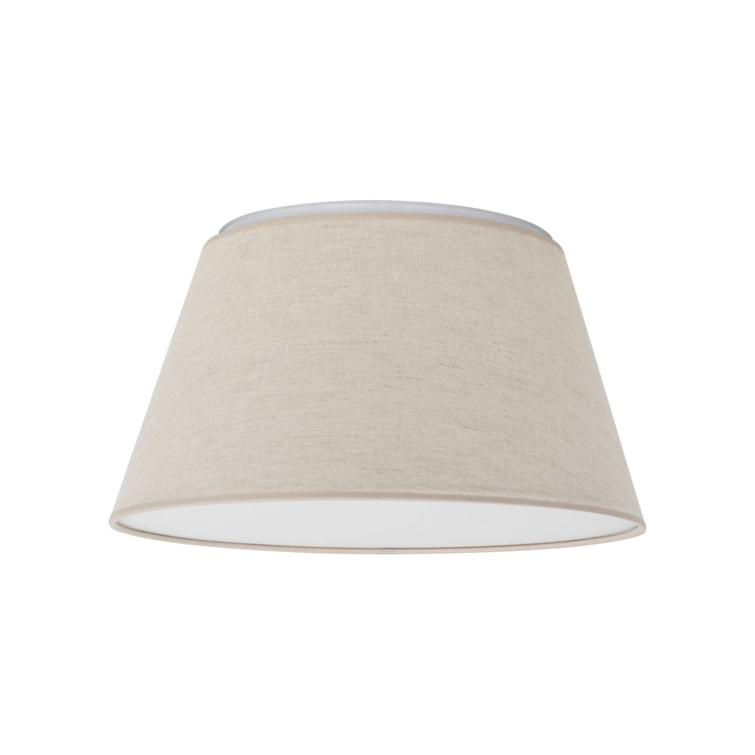 Lampa sufitowa o stożkowym kształcie, wykonana z beżowego materiału tekstylnego. Dolna część lampy jest biała, co zapewnia równomierne rozproszenie światła.