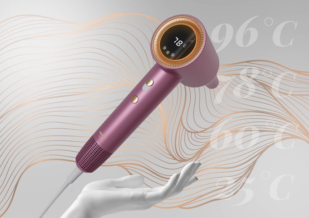 Różowa suszarka do włosów z wyświetlaczem pokazującym \'78°C\', umieszczona nad otwartą dłonią. W tle widoczne są liczby \'96°C\', \'78°C\', \'60°C\', \'25°C\' na abstrakcyjnym wzorze.
