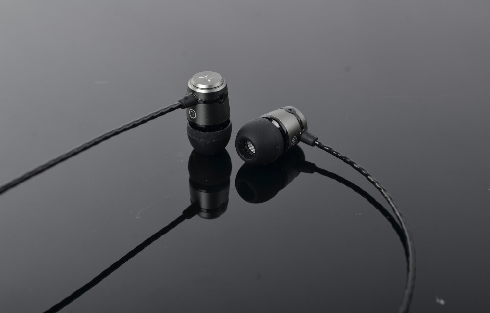 Słuchawki SOUNDMAGIC E50 waga kolor