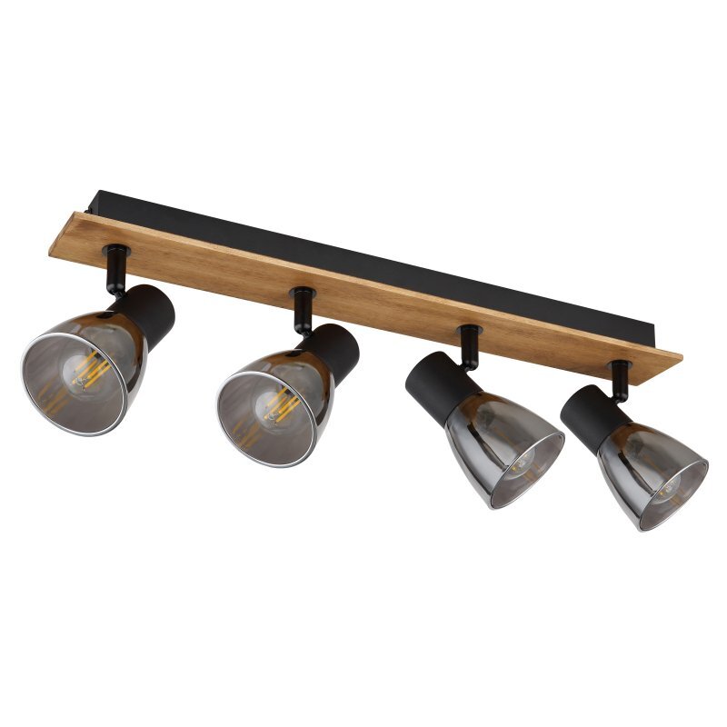 Lampa sufitowa z czterema reflektorami zamontowanymi na drewnianej listwie. Reflektory mają przydymione szklane klosze i czarne matowe wykończenie.