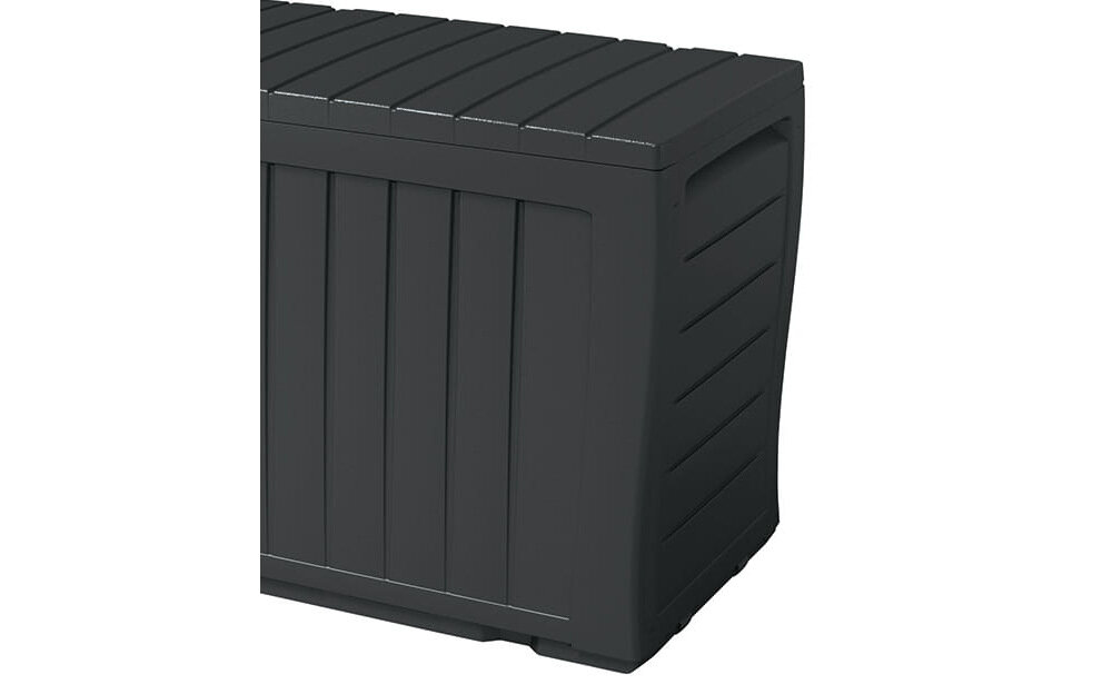 Na obrazie widoczna jest antracytowa skrzynia ogrodowa z pionowymi panelami na bokach i poziomymi na górze.