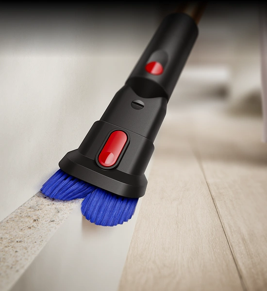 Widok końcówki odkurzacza do trudno dostępnych miejsc i zakamarków