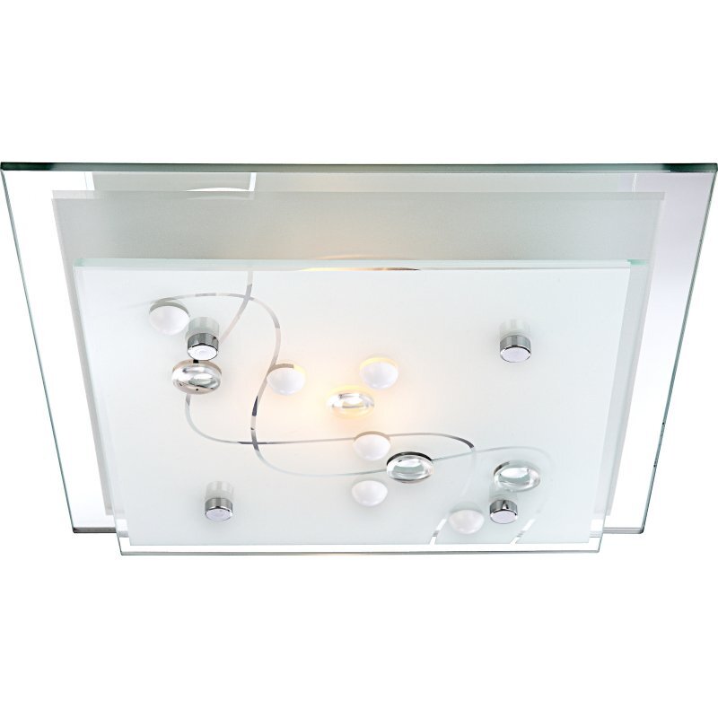 Kwadratowa lampa sufitowa z satynowanego szkła z chromowanymi elementami i ozdobnymi kryształkami. Na powierzchni widoczne są dekoracyjne linie i okrągłe elementy świetlne.