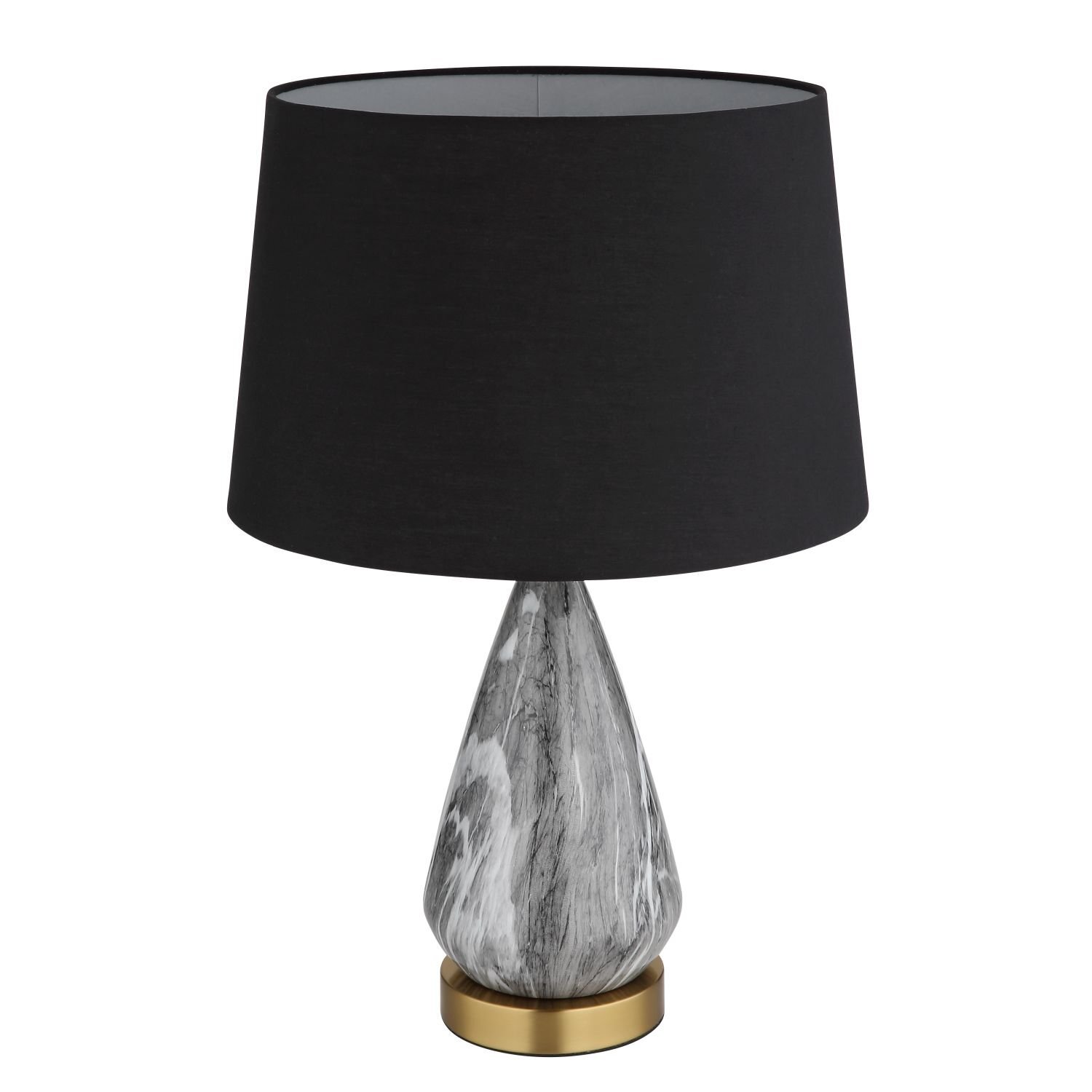 Lampa stołowa z czarnym abażurem i podstawą o marmurowym wzorze, osadzona na złotej podstawce.