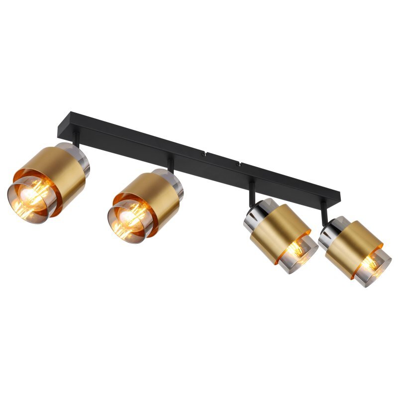 Lampa sufitowa z czterema reflektorami w kolorze czarnego matu i mosiężnymi pierścieniami. Każdy reflektor ma przydymione szklane osłony i jest zamontowany na prostokątnej listwie.