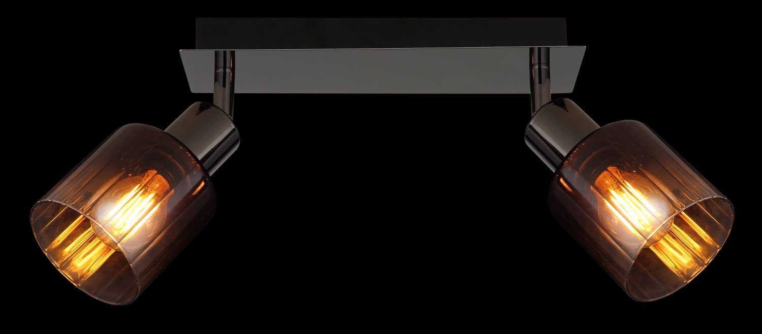 Lampa sufitowa z dwoma reflektorami o szklanych kloszach, emitująca ciepłe, żółte światło. Klosze są zamontowane na metalowej podstawie.