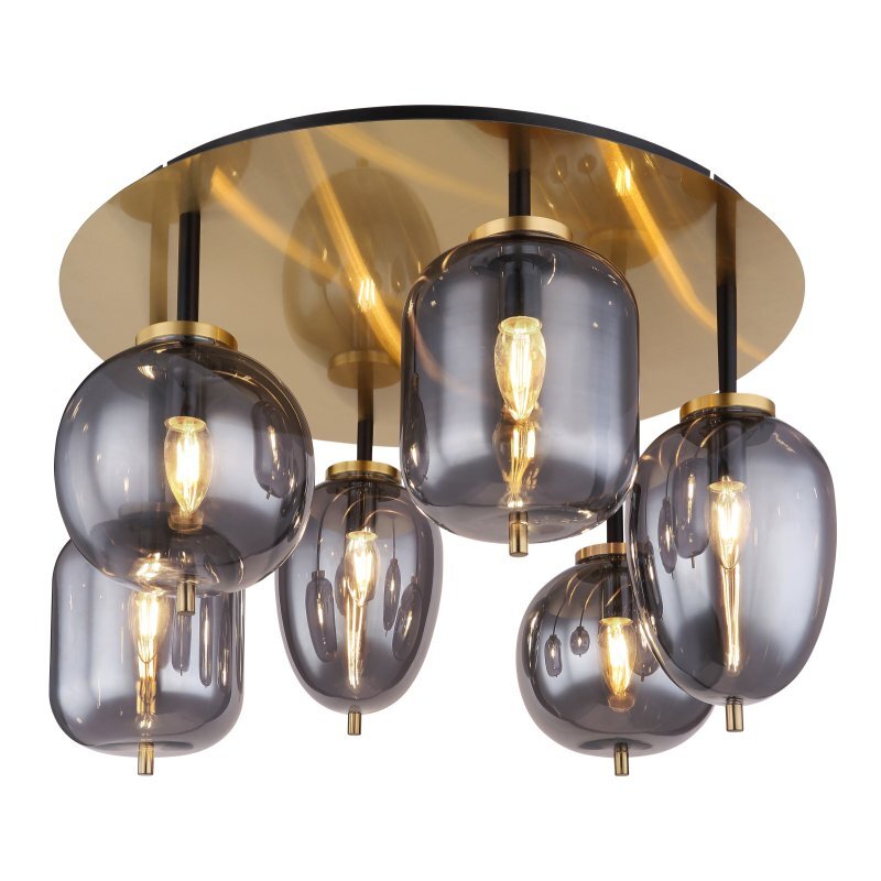 Lampa sufitowa z sześcioma żarówkami w przydymionych szklanych kloszach, zamontowana na metalowej podstawie w kolorze złotym. Klosze mają kształt owalny i są równomiernie rozmieszczone wokół centralnego punktu.