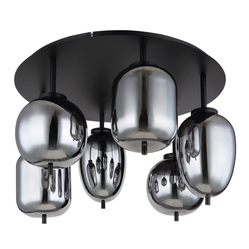 Lampa sufitowa z sześcioma przydymionymi szklanymi kloszami zamontowanymi na czarnej matowej podstawie. Klosze mają owalny kształt i odbijają światło, tworząc efekt lustrzany.