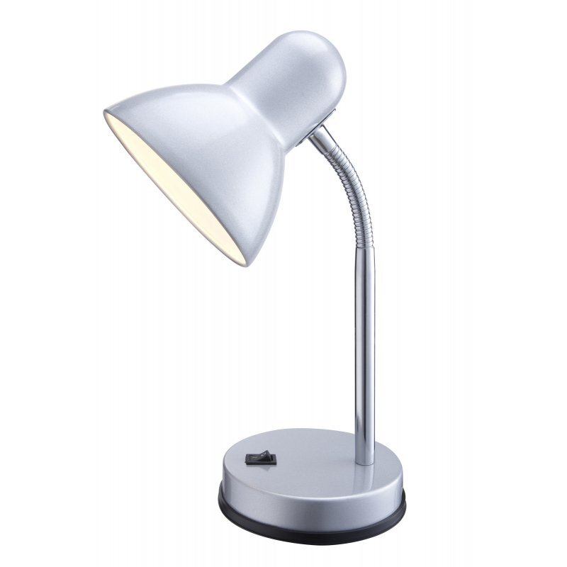 Srebrna metaliczna lampa biurkowa z okrągłą podstawą i elastycznym ramieniem, zakończona kloszem skierowanym w dół. Na podstawie znajduje się wyłącznik.