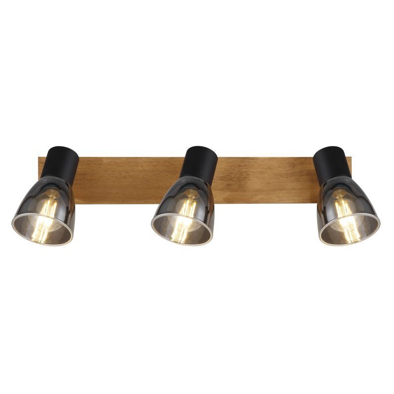 Lampa sufitowa z trzema reflektorami zamontowanymi na drewnianej listwie. Klosze są przydymione, a oprawki czarne matowe.