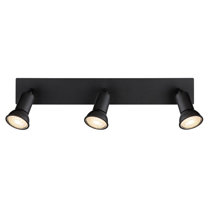 Czarna matowa lampa sufitowa z trzema reflektorami zamontowanymi na prostokątnej podstawie. Reflektory są skierowane w różnych kierunkach.