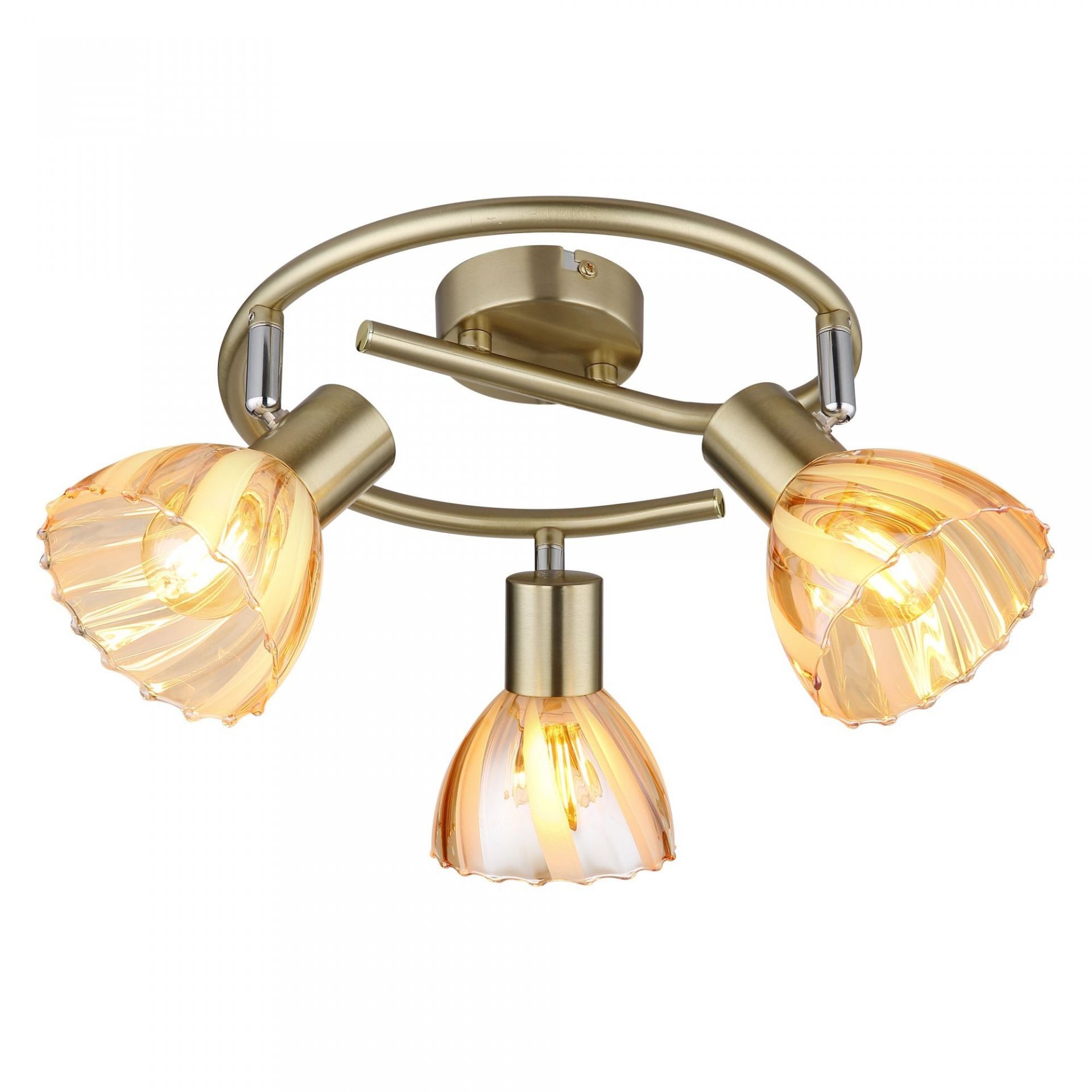 Lampa sufitowa z trzema punktami świetlnymi, wykonana z metalu w złotym kolorze i szklanymi kloszami o spiralnym wzorze. Klosze mają bursztynowy odcień, a całość jest zamontowana na okrągłej podstawie.
