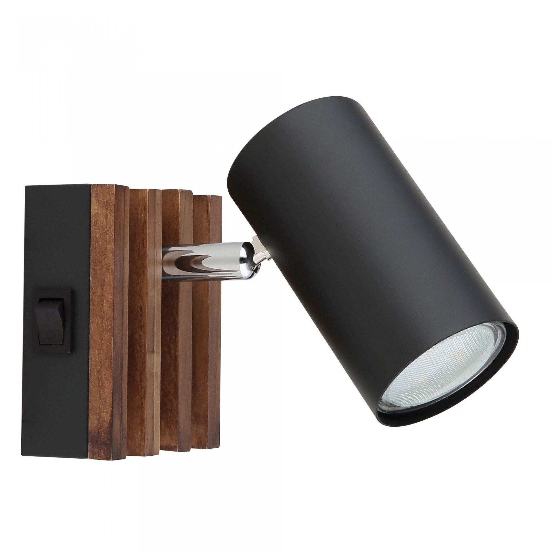 Lampa reflektorowa z czarnym cylindrycznym kloszem i drewnianą podstawą z włącznikiem. Elementy metalowe są chromowane.