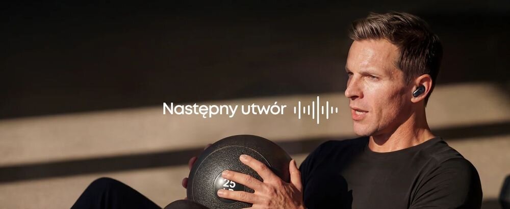 Słuchawki dokanałowe SOUNDCORE Liberty 5 Pro Max ANC szybkie sterowanie głosowe, osoba z założonymi słuchawkami