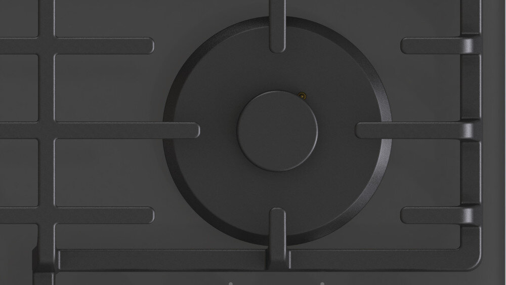 Czarna płyta gazowa z jednym widocznym palnikiem i metalowymi rusztami. Palnik znajduje się centralnie na płycie.