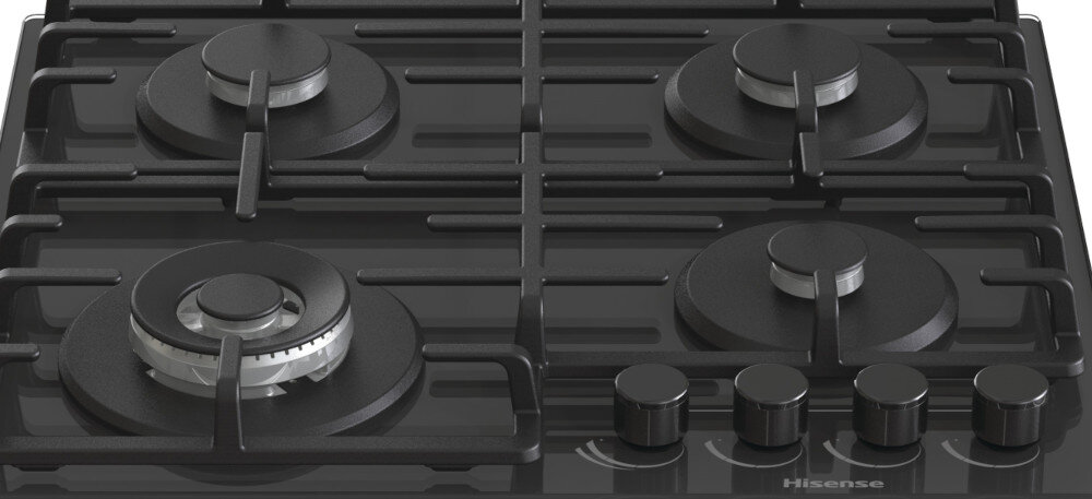 Czarna płyta gazowa z czterema palnikami i pokrętłami do regulacji. Widoczne logo \'Hisense\' na powierzchni płyty.