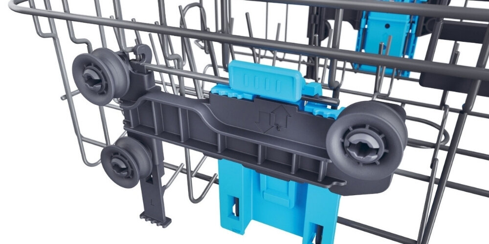 Zmywarka HAIER AI XI0C3TB3FB lifestyle zbliżenie kosz elementy niebieskie Regulacja górnego kosza Easyclick