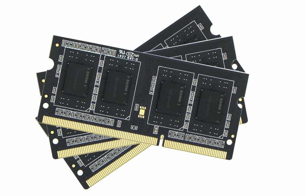 RAM-DDR3-GOODRAM-4GB-trzy-moduly