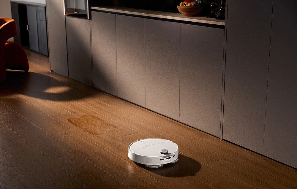 Robot sprzątający ROBOROCK Qrevo EdgeT Precyzyjna praca konstrukcja bocznej szczotki i prawego pada mopującego automatyczne wysuwanie się przy krawędziach czyszczenie wzdłuż ścian i listew przypodłogowych Funkcja Clean Along Floor Direction  dostosowanie kierunek
