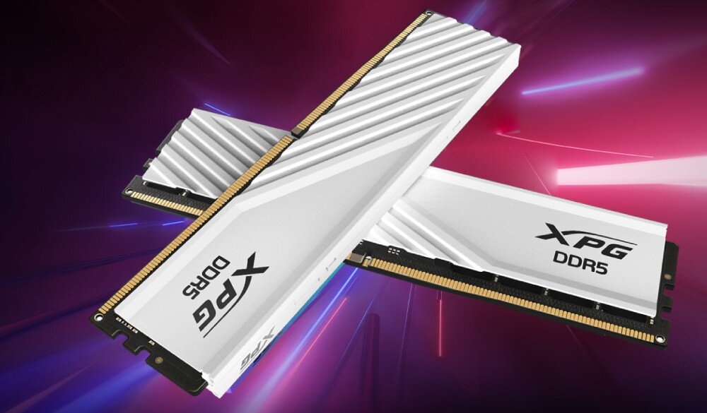 Komputer MAD DOG DEEPCOOL360-WH-A01DR32WH Moduły pamięci RAM XPG DDR5 w białej obudowie na tle neonowej grafiki, pamięć RAM, taktowanie, opóźnienia, radiator