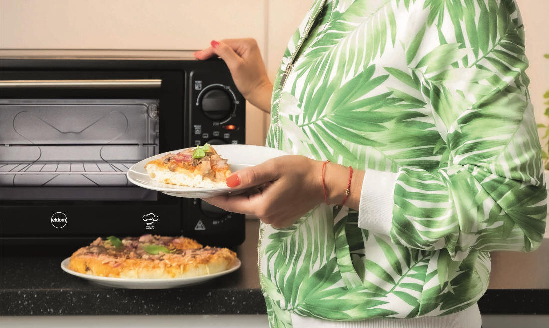 Piekarnik ELDOM PR300 Rast 4 trybow pracy funkcja termoobiegu gorna i dolna grzalka