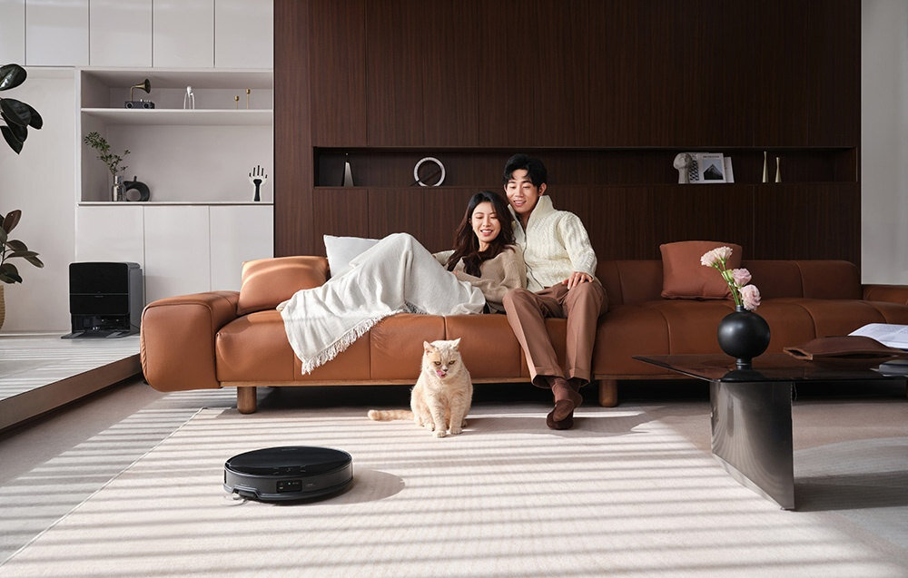 Robot sprzątający ROBOROCK Saros 10 R Przemyślany design wysokość trudno dostępne zakamarki podwozie AdaptiLift regulacja progi dywany sprzątanie