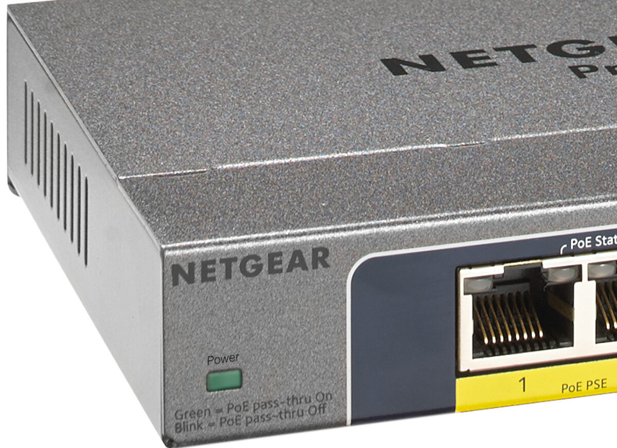 Switch NETGEAR GS105PE-10000S wytrzymala obudowa