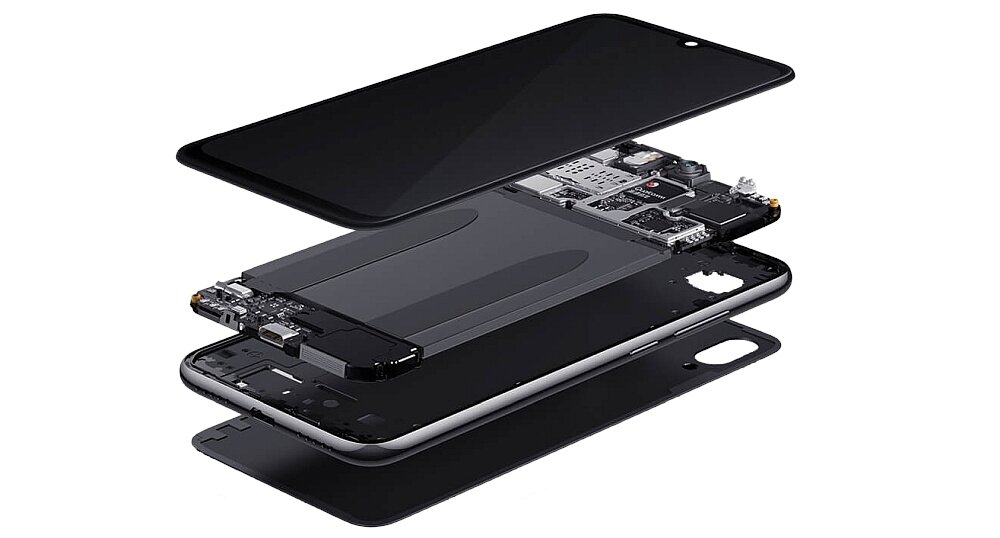 Obraz przedstawia rozłożony na części smartfon, ukazujący ekran, baterię i płytę główną. Elementy są ułożone w sposób warstwowy, pokazując wewnętrzną strukturę urządzenia.