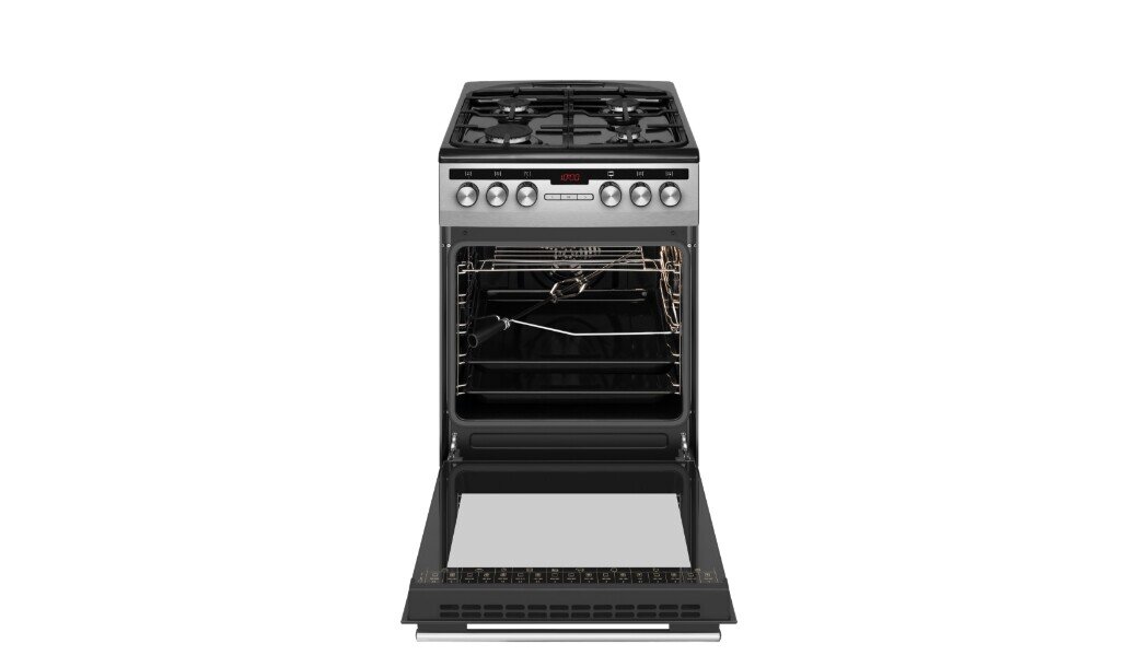 Kuchnia wolnostojąca z otwartym piekarnikiem, wyposażona w pokrętła i wyświetlacz cyfrowy. Wnętrze piekarnika zawiera rożen obrotowy i kilka poziomów półek.