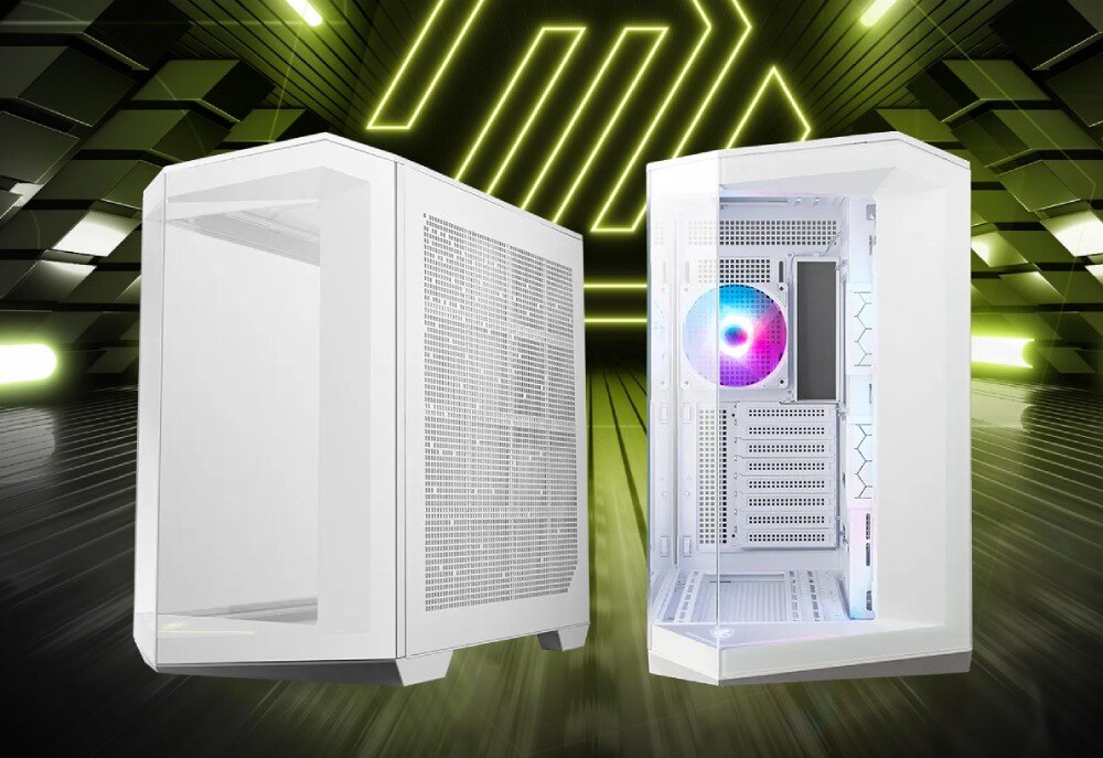 Na obrazie widoczne są dwie białe obudowy komputerowe z przezroczystymi panelami, jedna z nich ma podświetlenie RGB. Tło jest futurystyczne, z zielonymi i czarnymi elementami geometrycznymi.