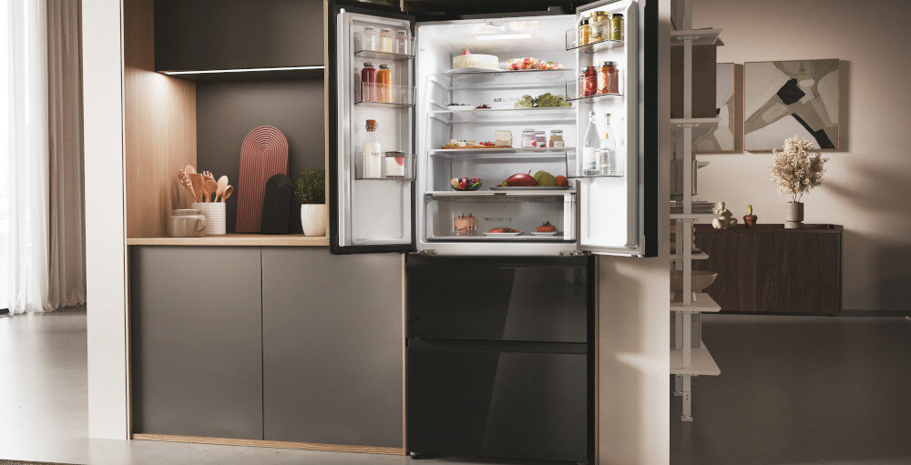 LODÓWKA HAIER HFR3718ENGB pojemność 402 litrów wyjątkowo dużo miejsca przestrzeń przechowywanie