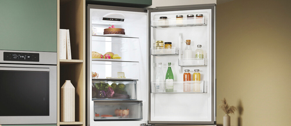 LODÓWKA CANDY CNCQ4T618EX trzy półki regulowane w chłodziarce wytrzymałe stabilne łatwe czyszczenie