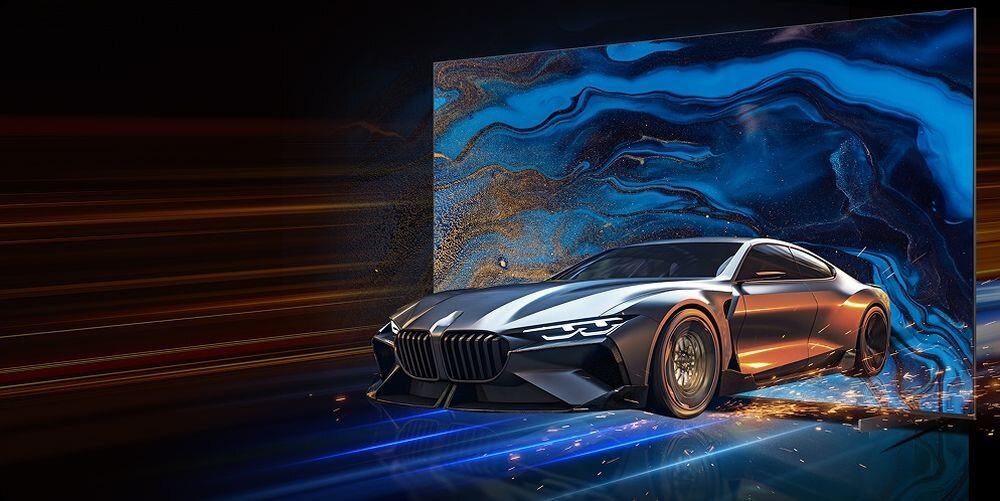 Telewizor TCL 85P8L 288Hz VRR 4K 144Hz gaming płynność ruchu, samochód wyjeżdżającyt z ekranu telewizora