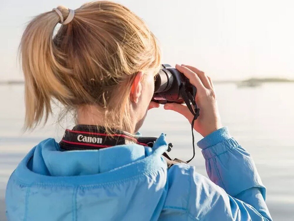 Lornetka CANON 10x42L IS WP komfort obserwacji i długi odstęp źrenicy