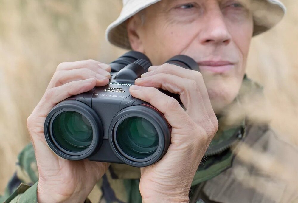 Lornetka CANON 10x42L IS WP funkcjonalność profesjonalna i terenowa