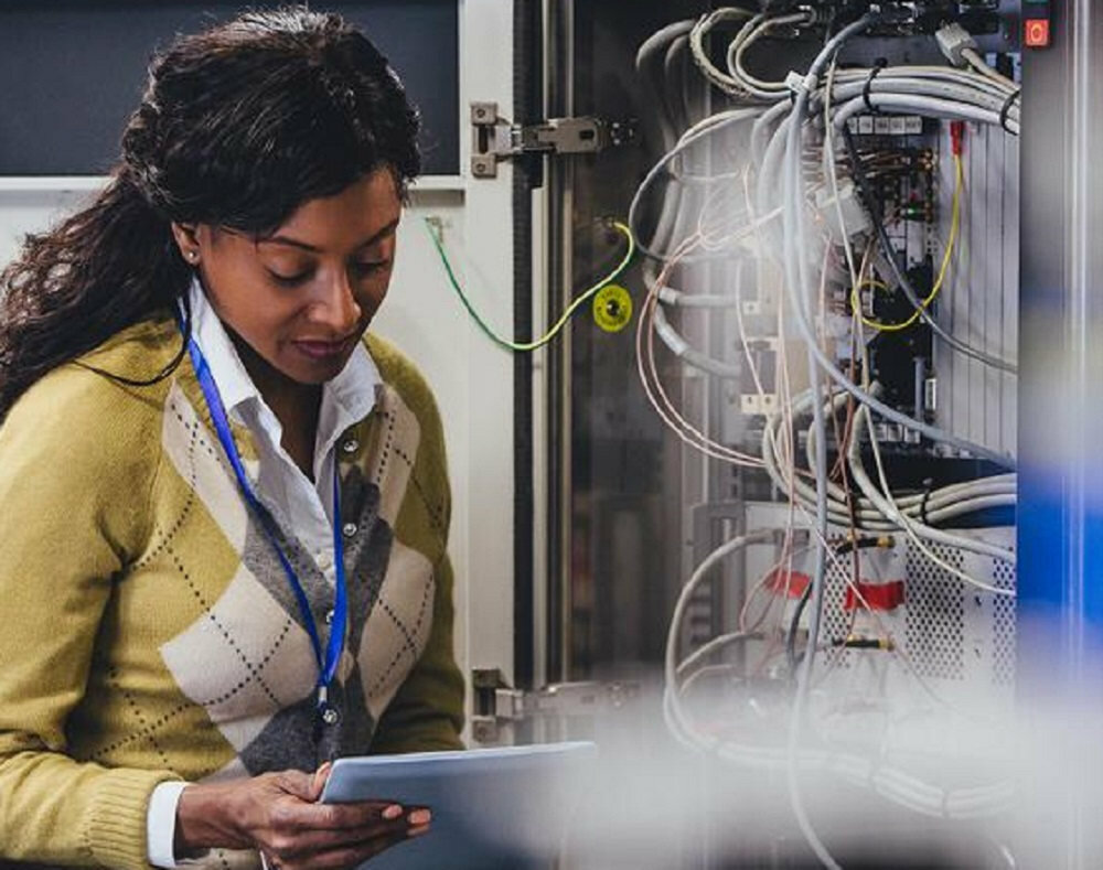 Switch NETGEAR M4300-24X24F  - niezawodne dzialanie 